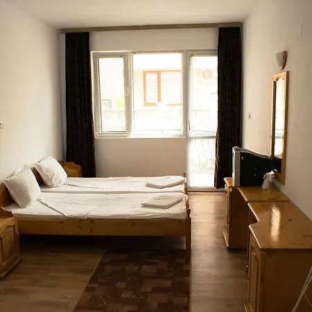 Romantic Hotel *