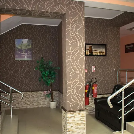 Romantic Hotel *